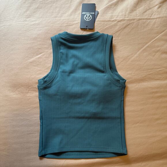 NWOT Move Theology Active Top with Built in Bra with Padding - XS - Picture 4 of 4